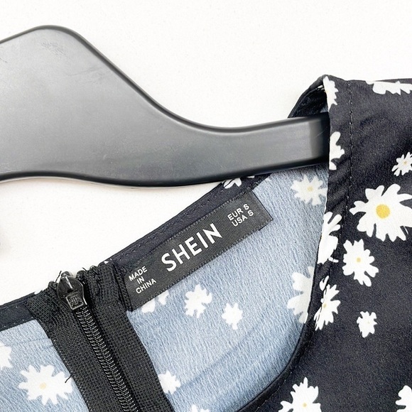 SHEIN black daisy print midi dress with slit - Picture 4 of 6